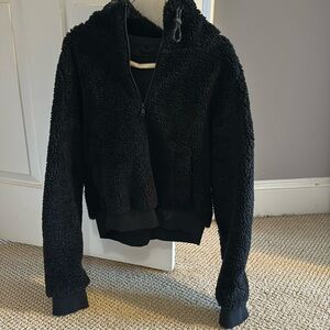 Lululemon athletica tops lululemon textured fleece 1/2 zip!